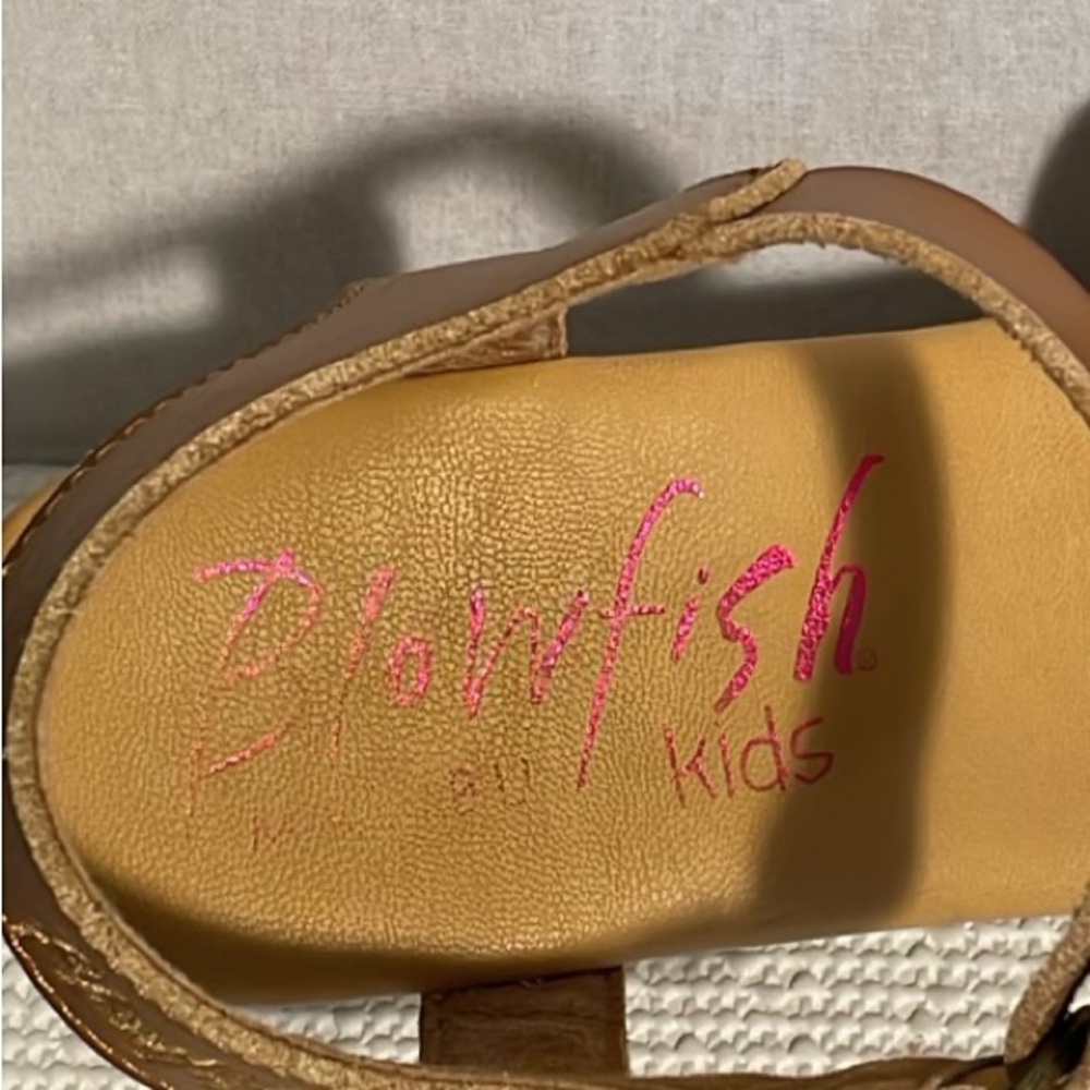 Blow fish Malibu Kids wedges sandals, size 5 - Picture 7 of 12